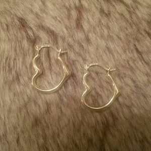 10kt Gold Heart Hoop Earrings
